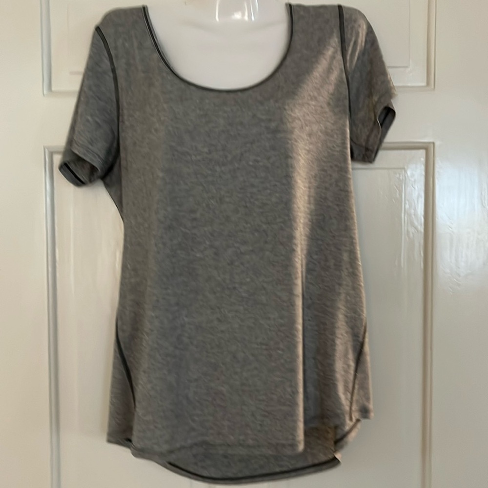 Lucy large gray exercise top/ worn once